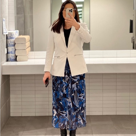 VERONICA BEARD Scuba White Jacket 2 - Picture 3 of 12